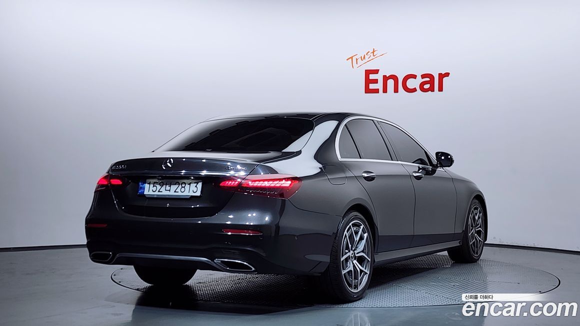 Mercedes-Benz E-Class 2021