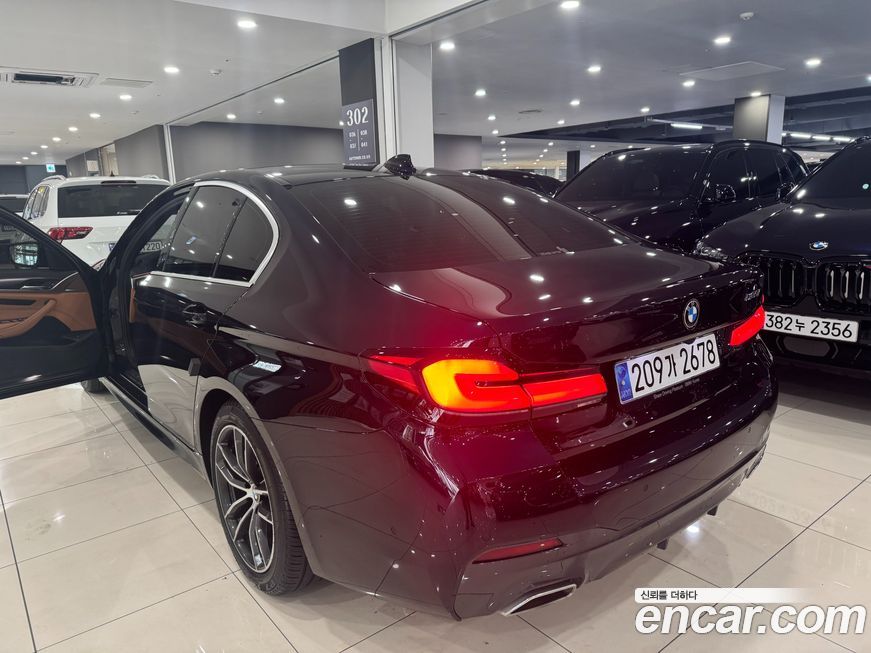BMW 5-Series 2023