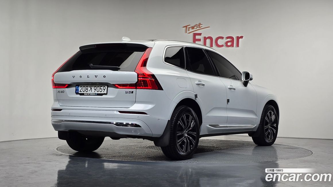 Volvo XC60 2022