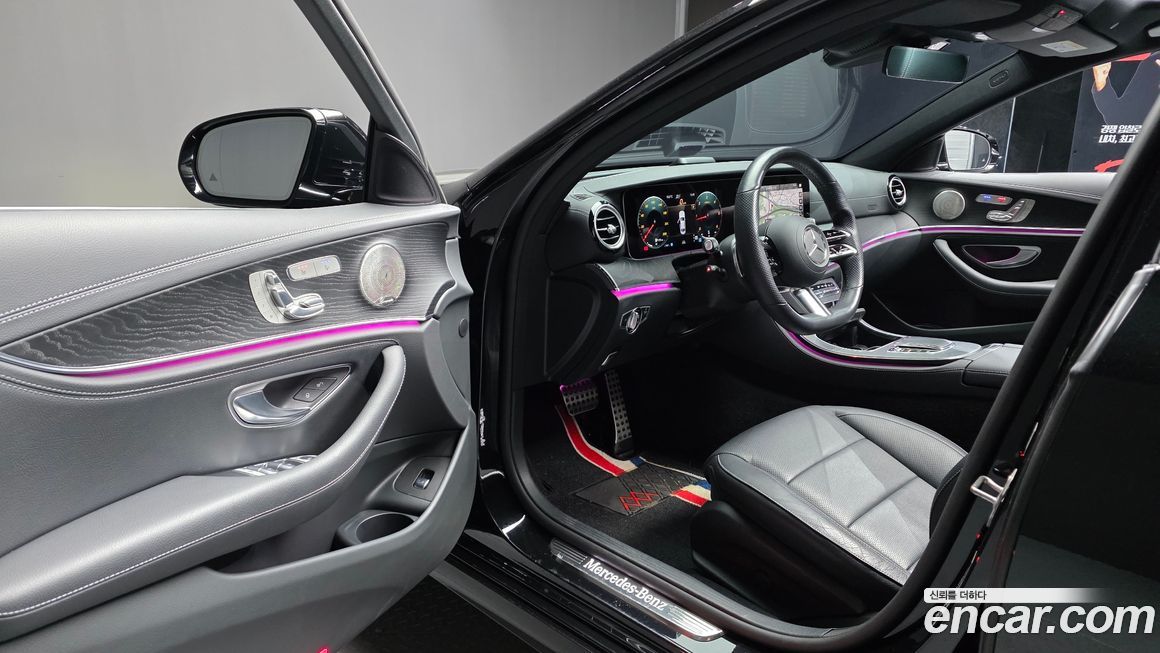 Mercedes-Benz E-Class 2022