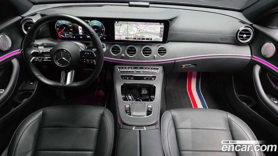 Mercedes-Benz E-Class 2022