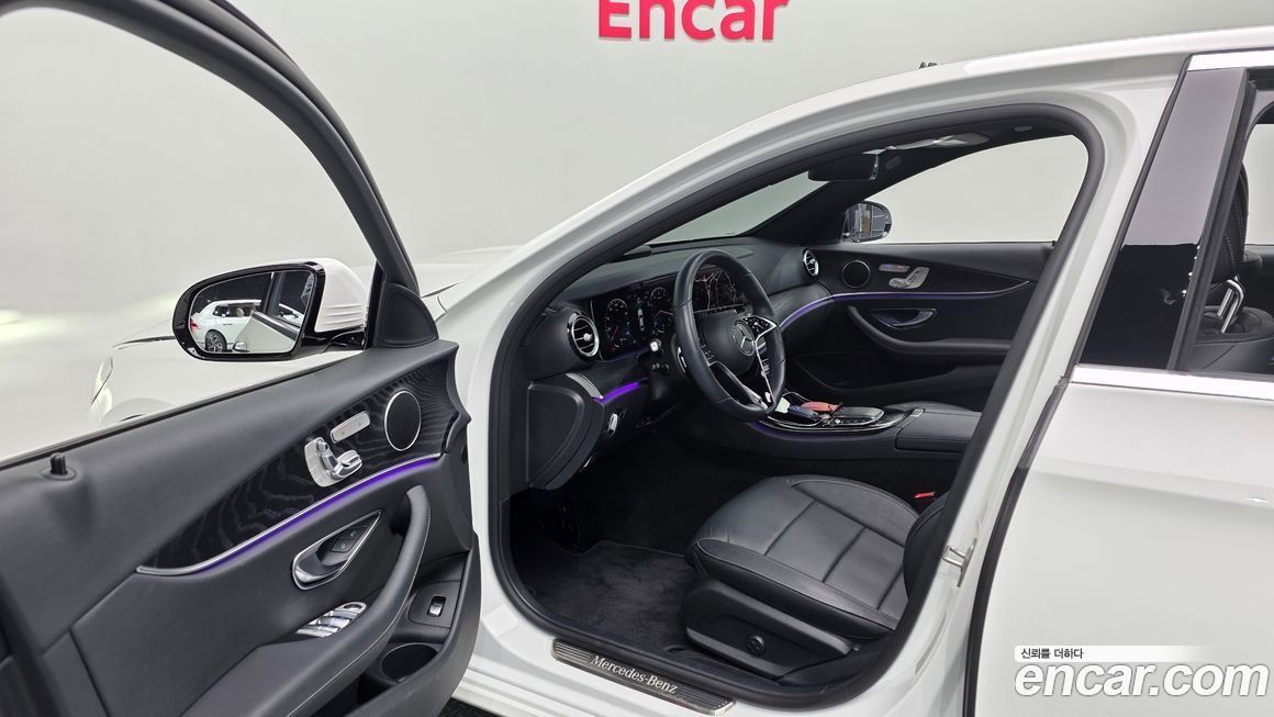 Mercedes-Benz E-Class 2023