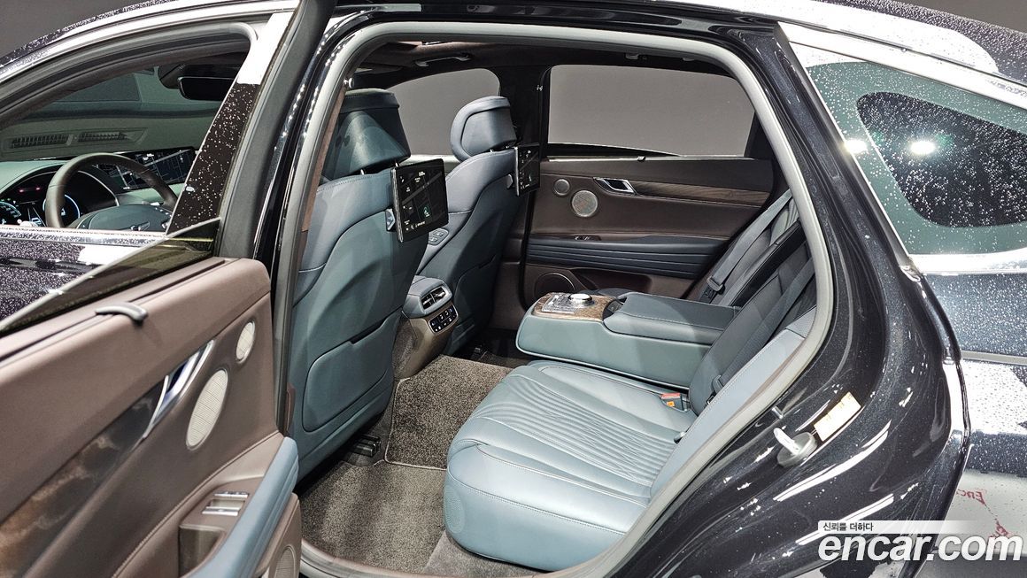 Genesis G80 2023