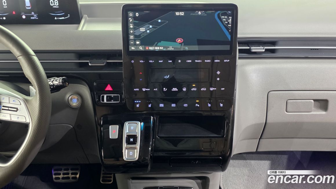 Hyundai Staria 2024