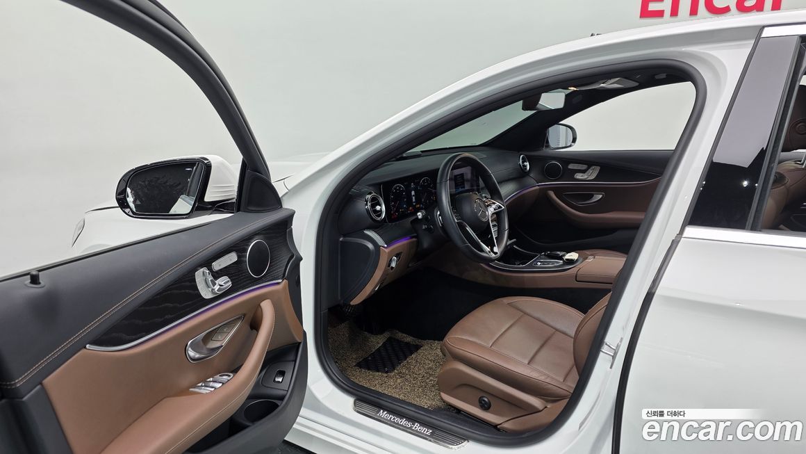 Mercedes-Benz E-Class 2023