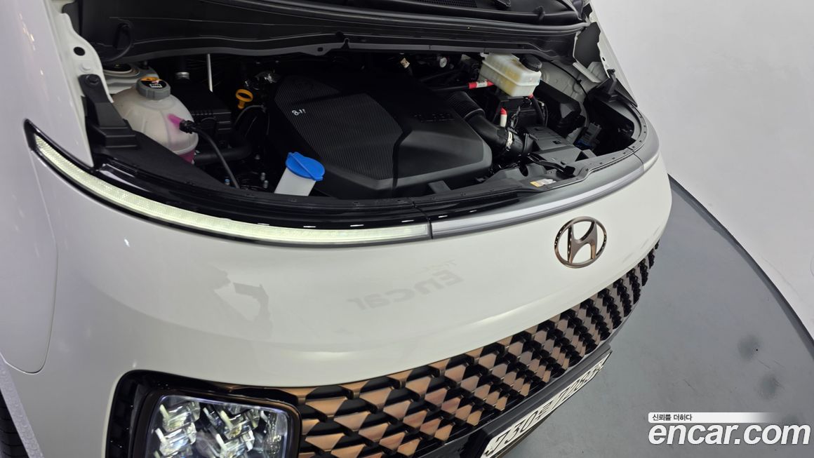 Hyundai Staria 2024
