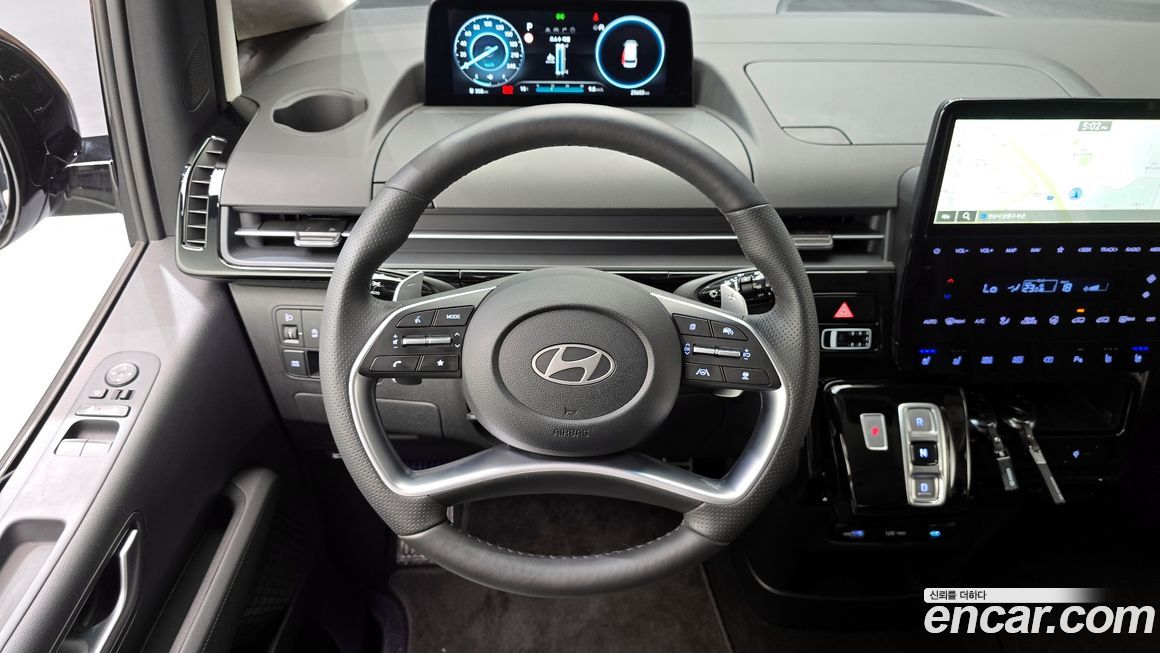 Hyundai Staria 2025