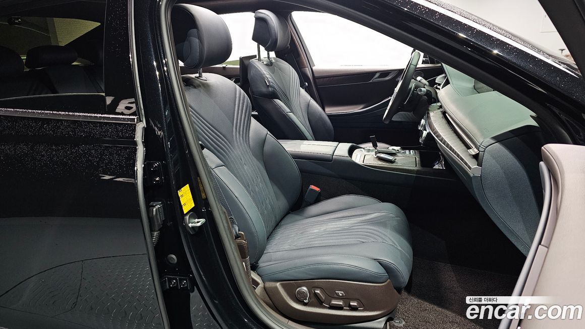 Genesis G80 2023