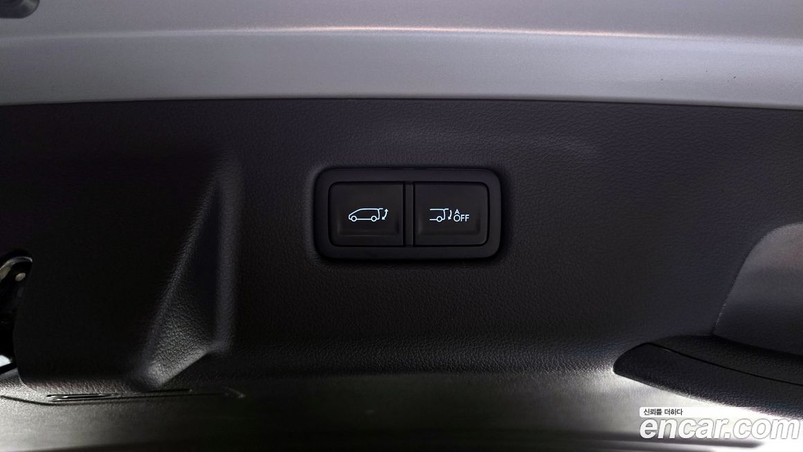 Hyundai Staria 2025