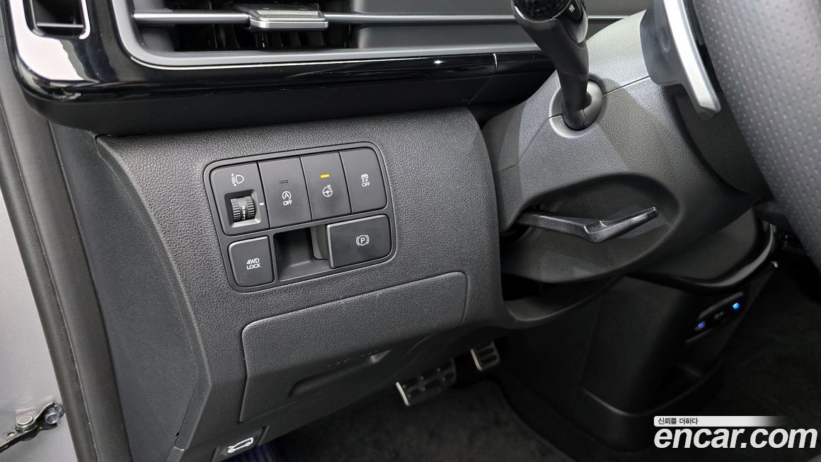 Hyundai Staria 2025