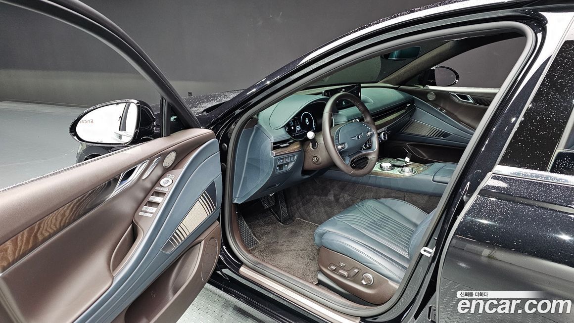 Genesis G80 2023