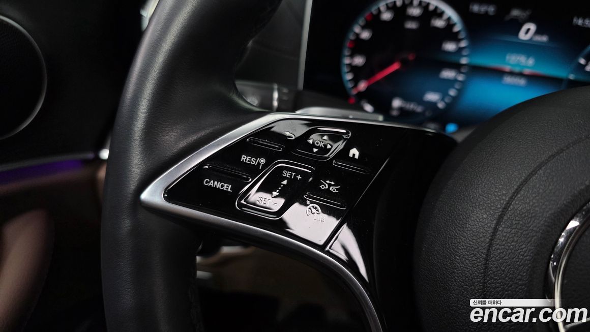 Mercedes-Benz E-Class 2023