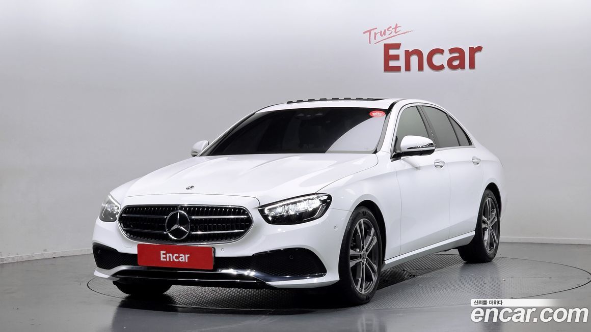 Mercedes-Benz E-Class 2023