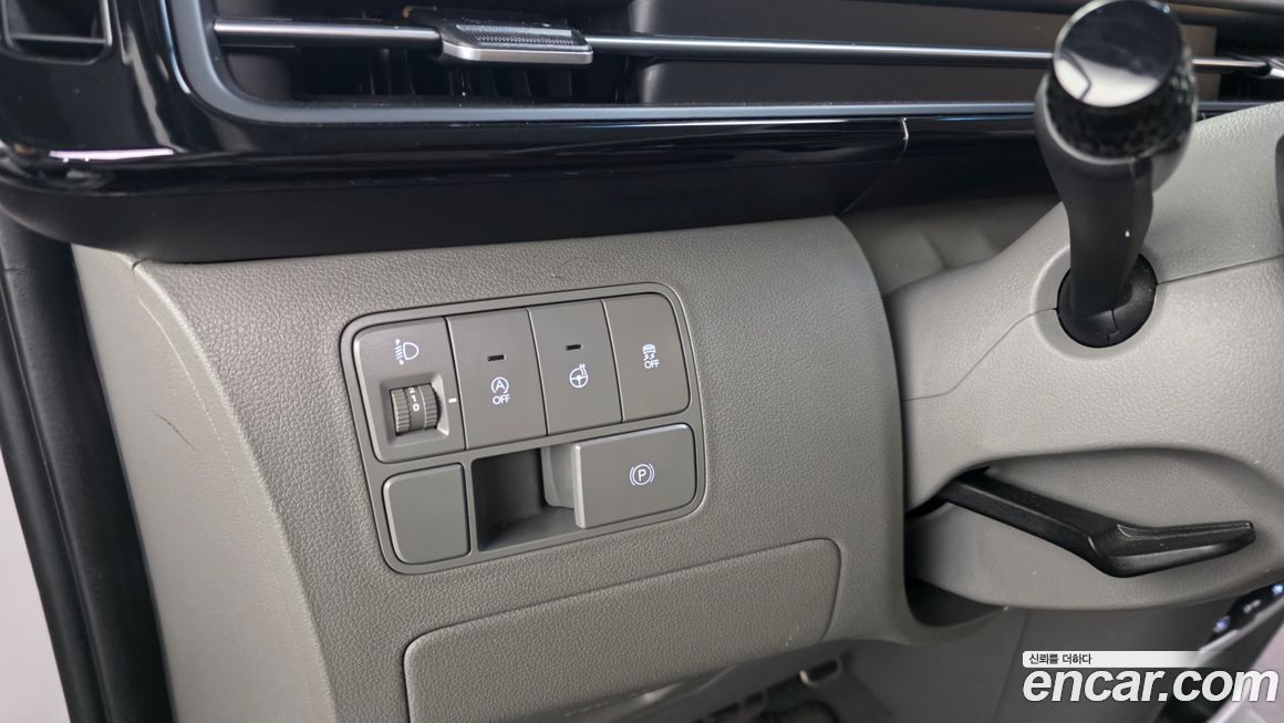 Hyundai Staria 2024