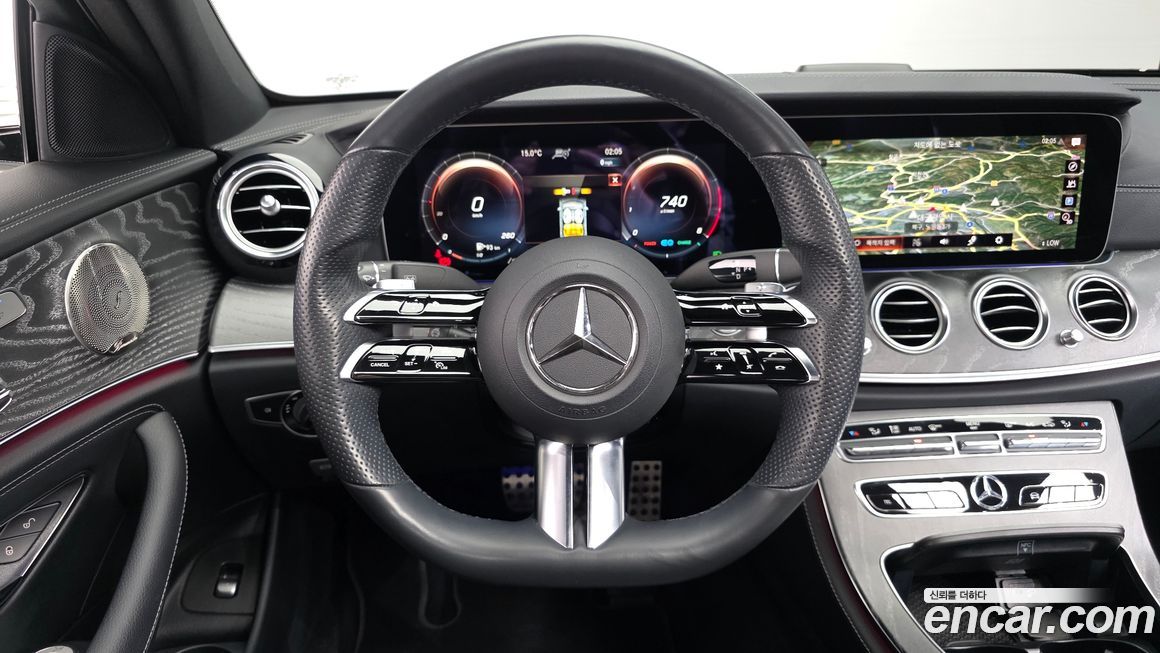 Mercedes-Benz E-Class 2022