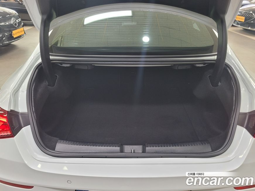Mercedes-Benz CLA-Class 2021