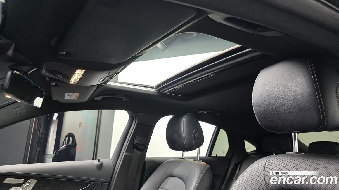 Mercedes-Benz GLC-Class 2021