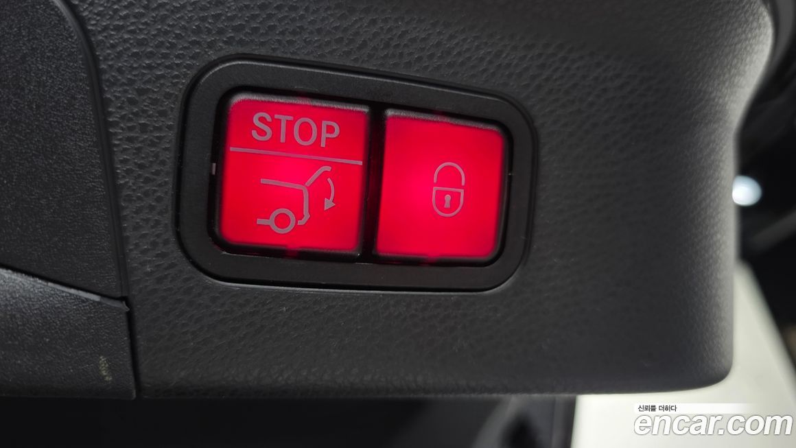 Mercedes-Benz GLC-Class 2021