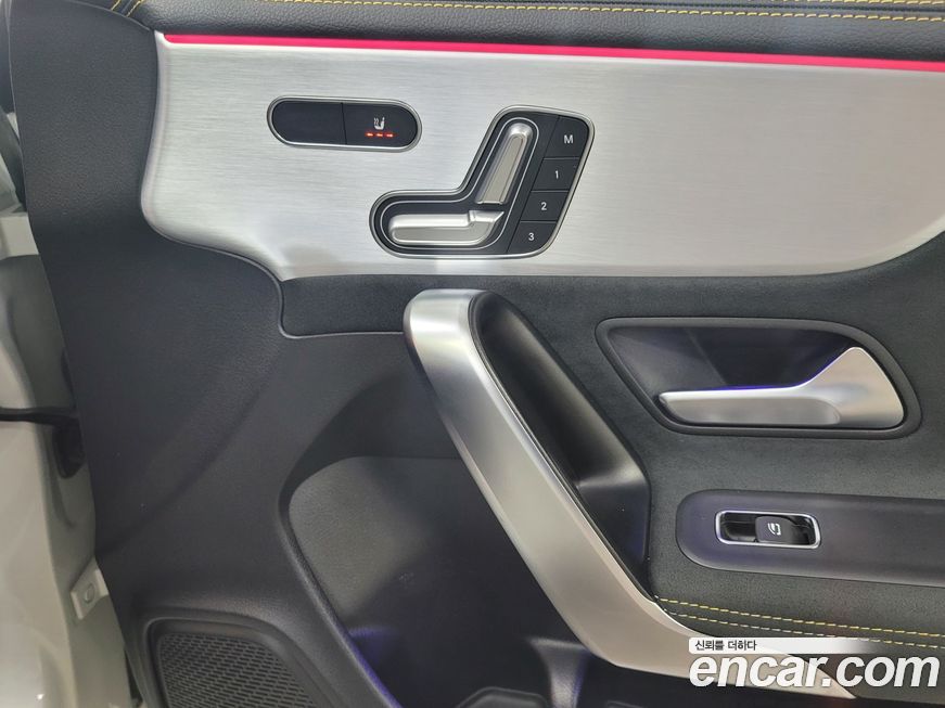 Mercedes-Benz CLA-Class 2021