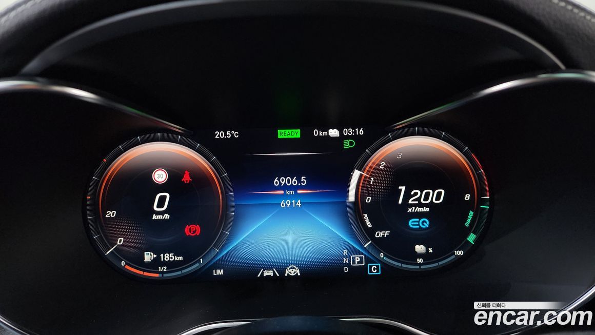 Mercedes-Benz GLC-Class 2021