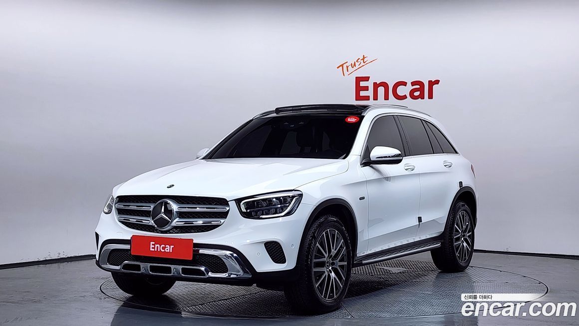 Mercedes-Benz GLC-Class 2021