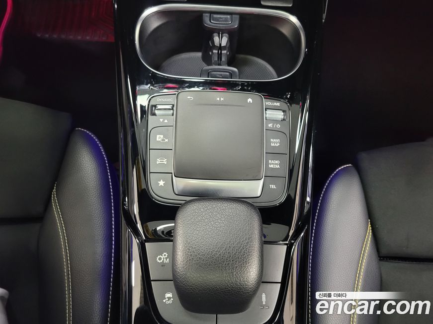 Mercedes-Benz CLA-Class 2021