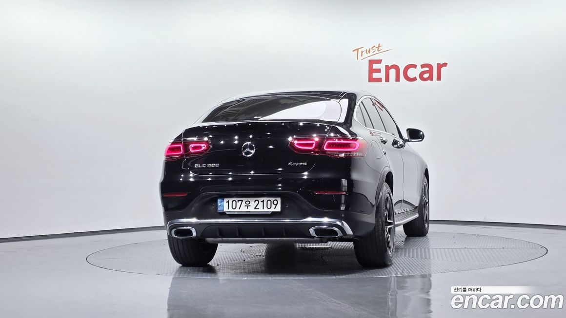 Mercedes-Benz GLC-Class 2021