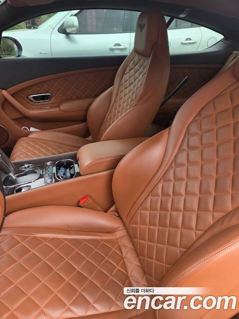 Bentley Continental 2016