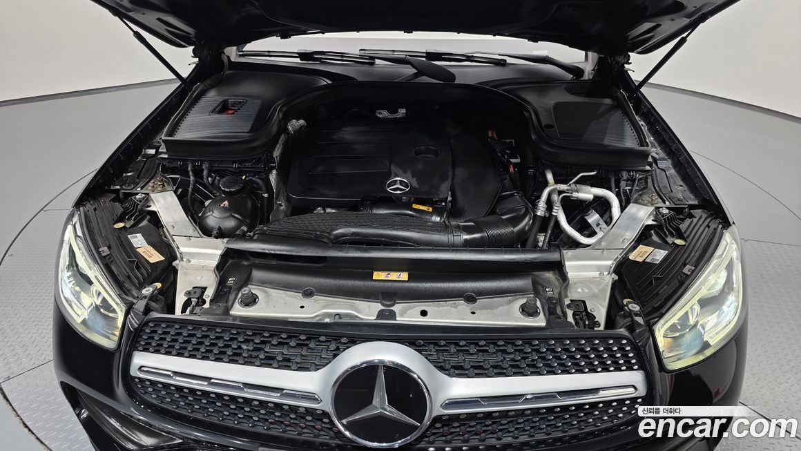 Mercedes-Benz GLC-Class 2021