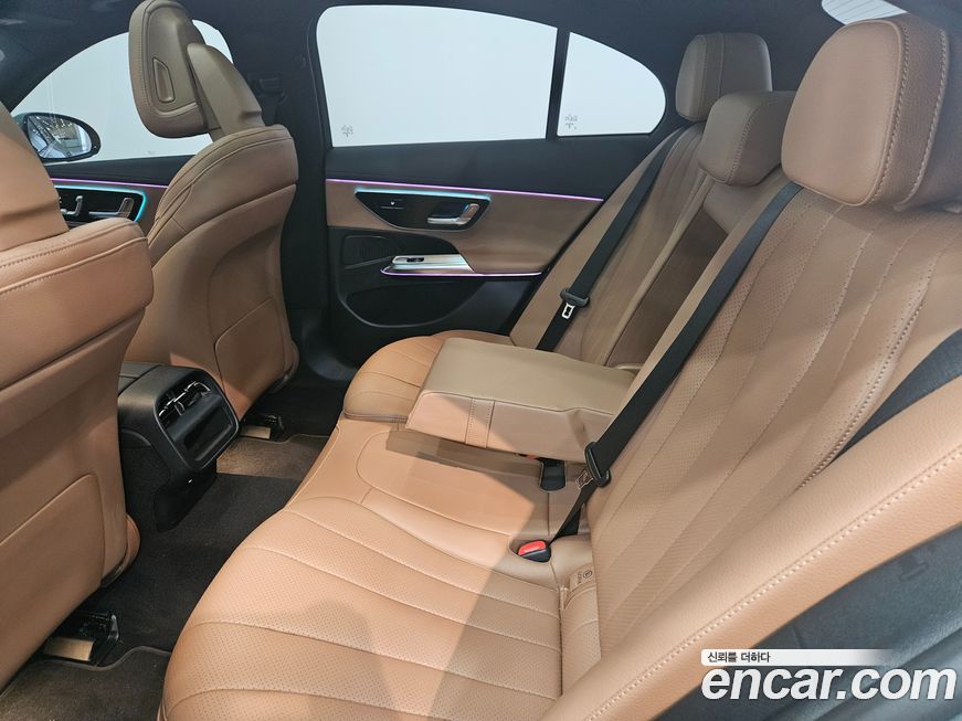 Mercedes-Benz E-Class 2025