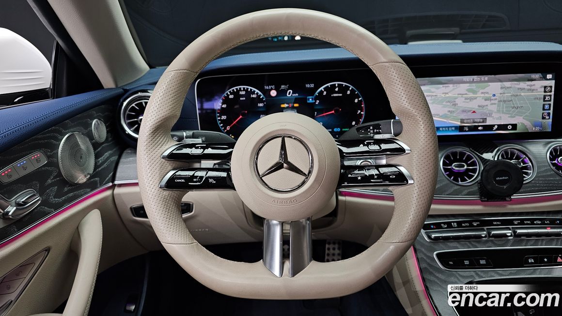 Mercedes-Benz E-Class 2022