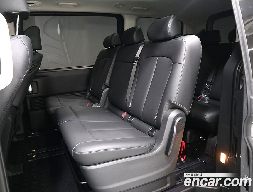 Hyundai Staria 2026