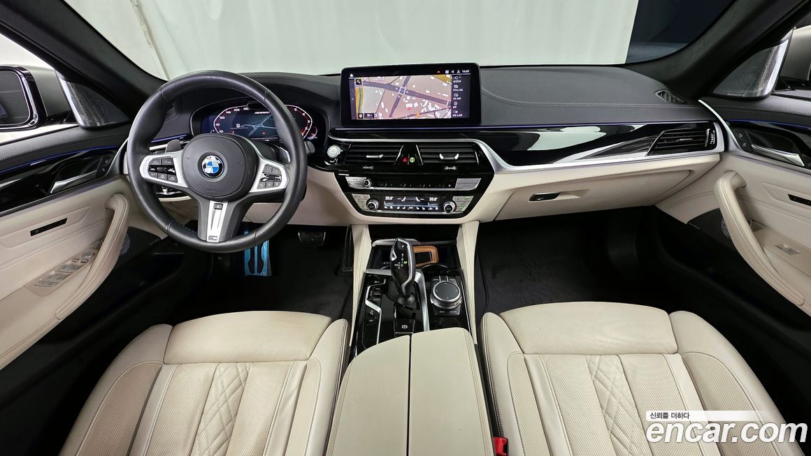 BMW 5-Series 2021