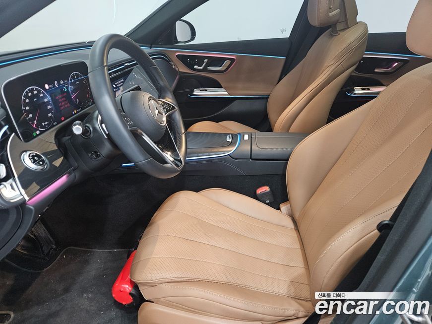 Mercedes-Benz E-Class 2025