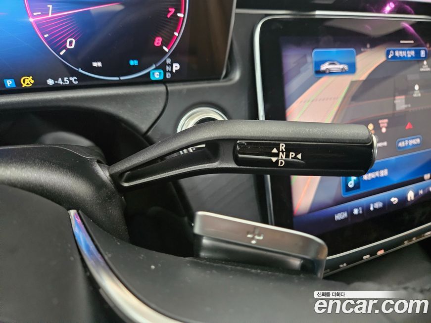 Mercedes-Benz E-Class 2025