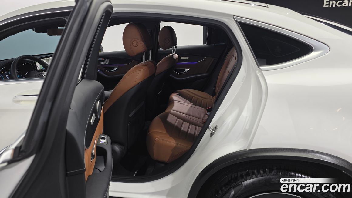 Mercedes-Benz GLC-Class 2023