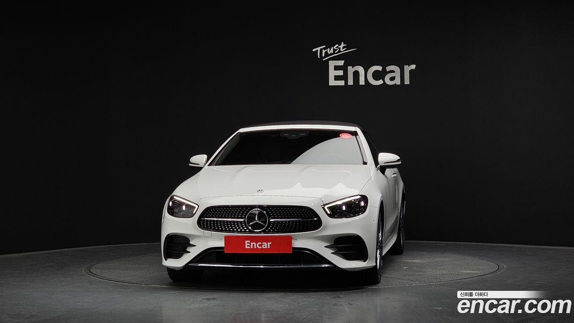 Mercedes-Benz E-Class 2022