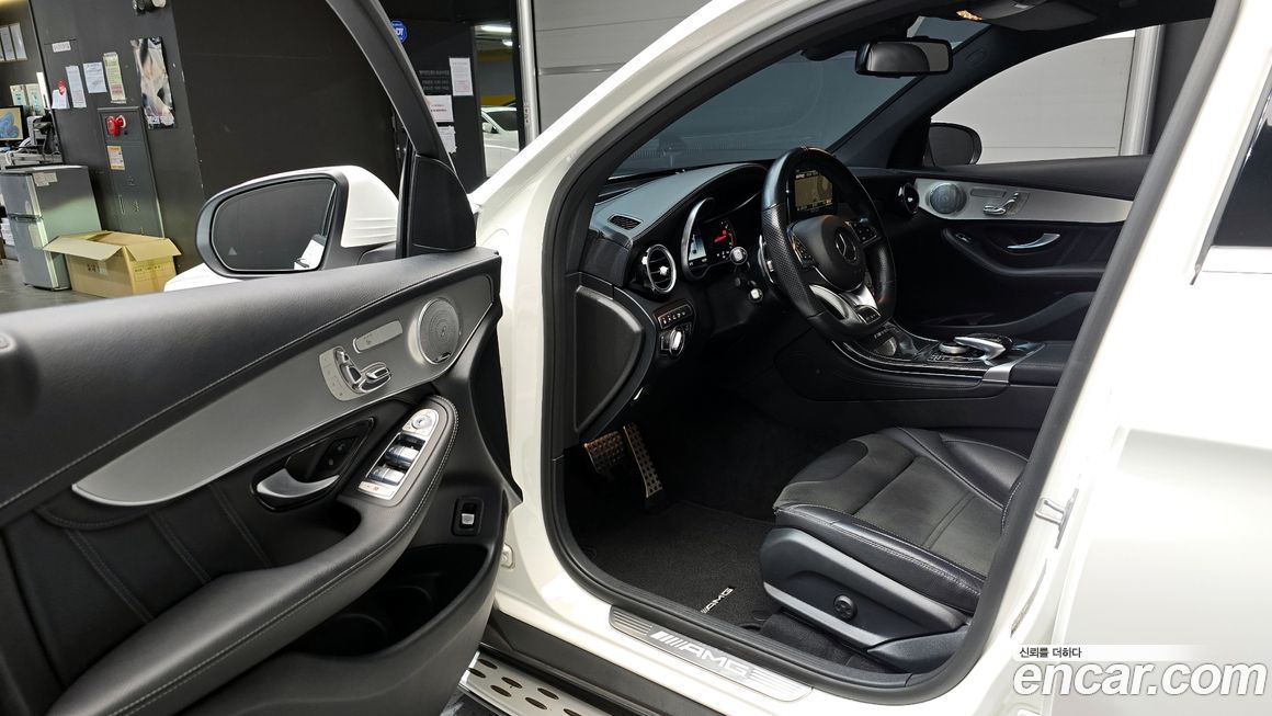 Mercedes-Benz GLC-Class 2019