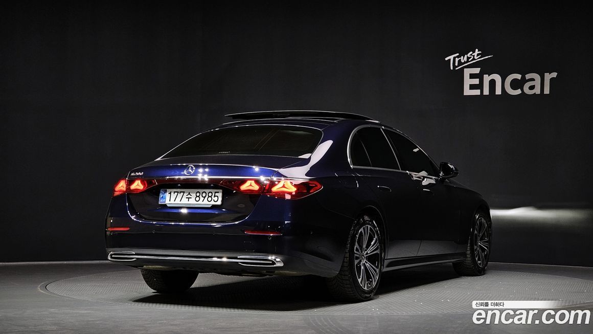 Mercedes-Benz E-Class 2025