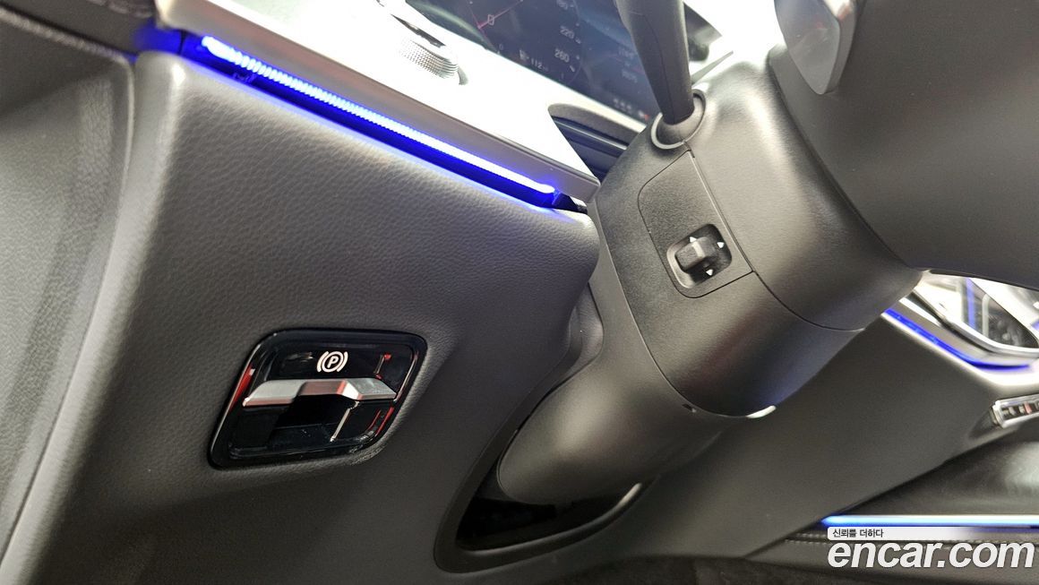 Mercedes-Benz E-Class 2025