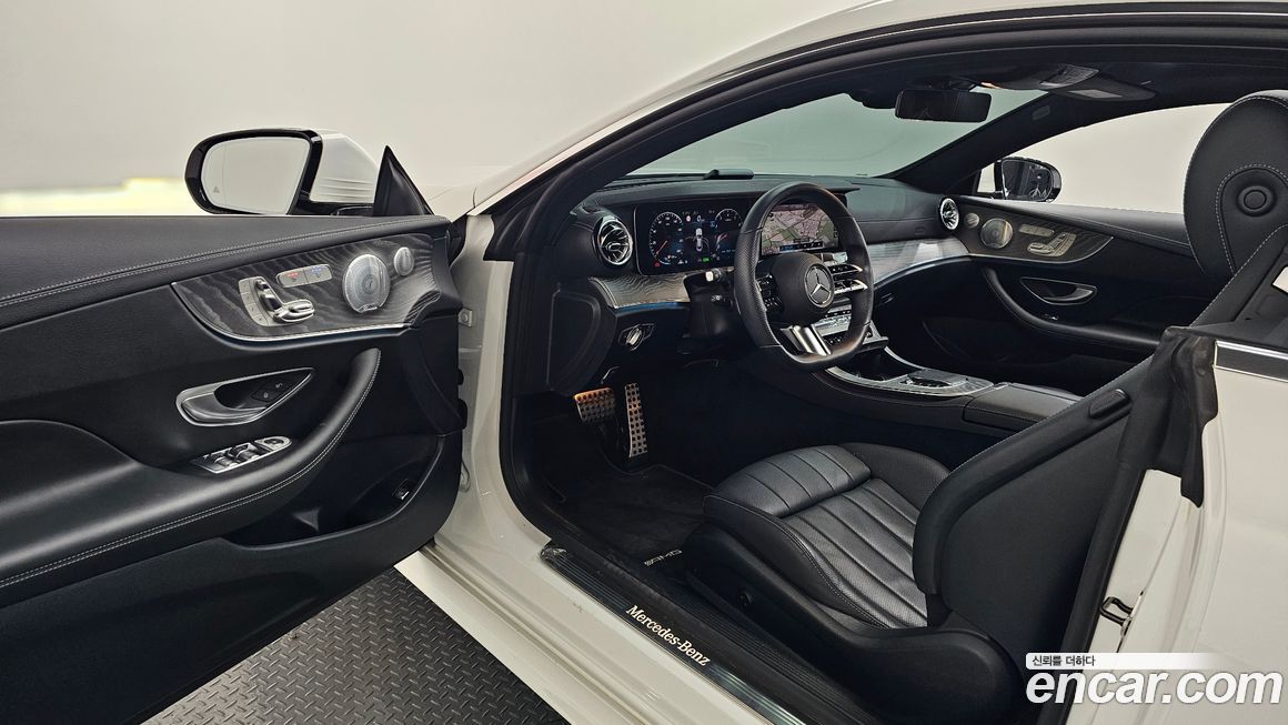 Mercedes-Benz E-Class 2021
