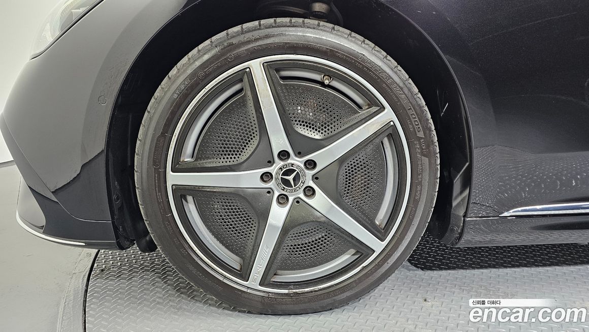 Mercedes-Benz EQE 2023