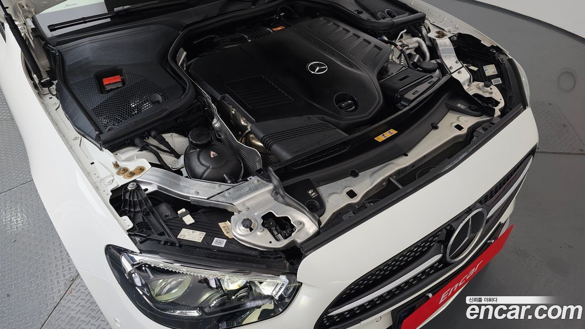 Mercedes-Benz E-Class 2021