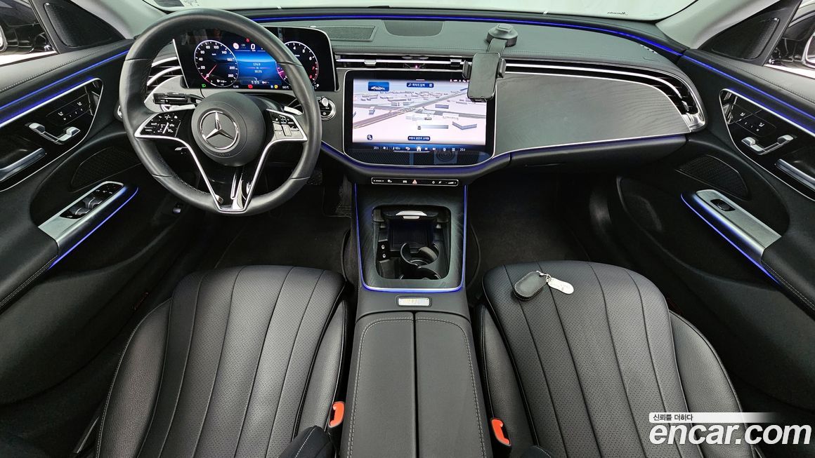 Mercedes-Benz E-Class 2025