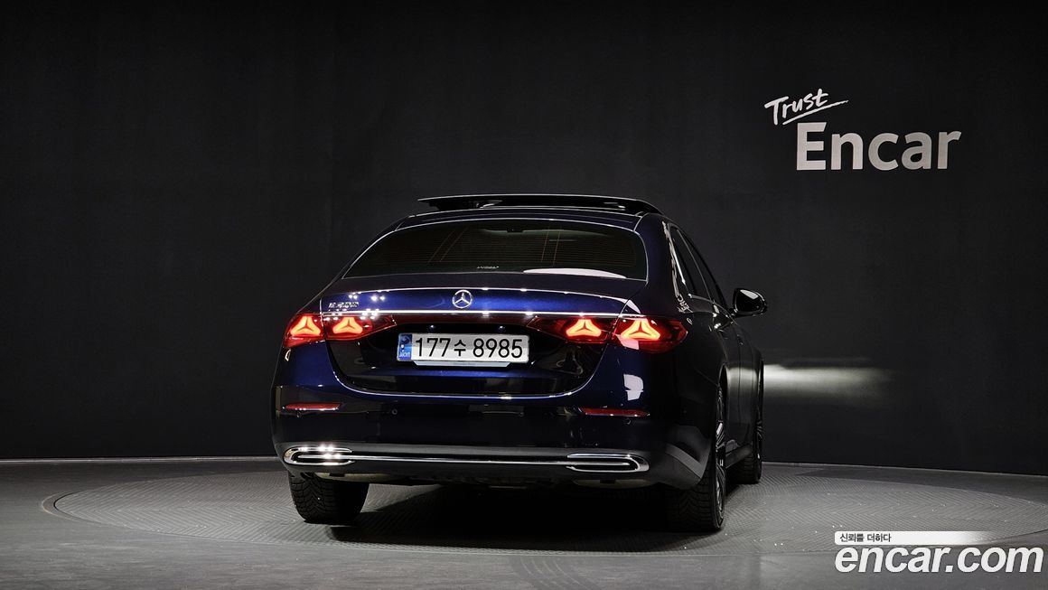 Mercedes-Benz E-Class 2025