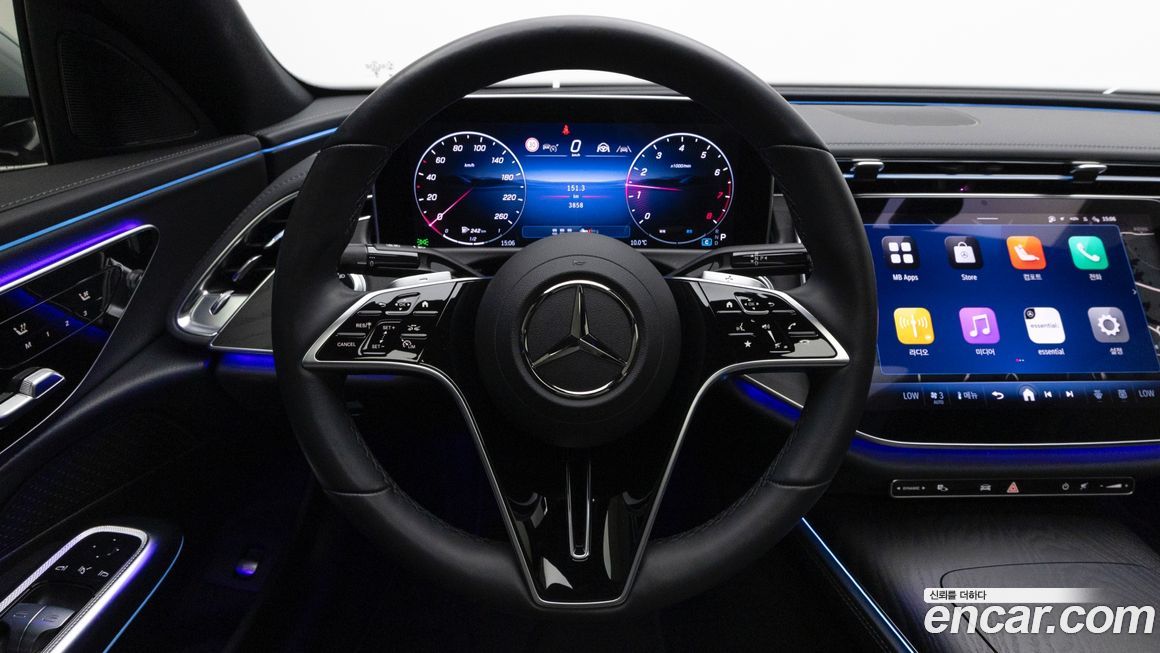 Mercedes-Benz E-Class 2025