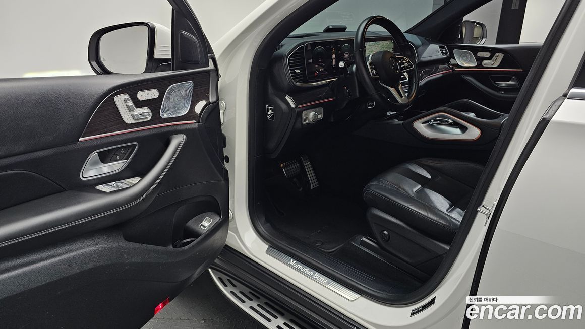 Mercedes-Benz GLE-Class 2021