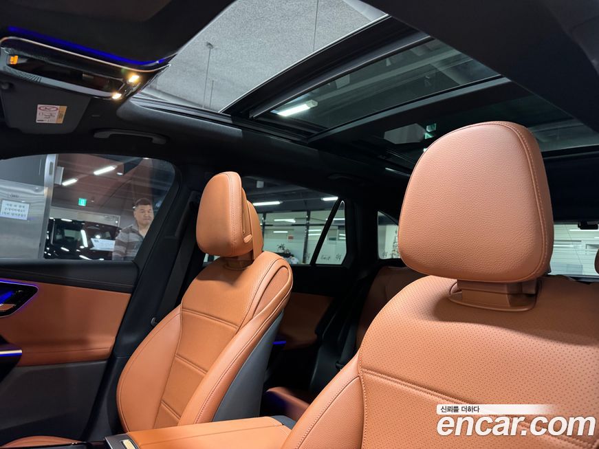 Mercedes-Benz GLC-Class 2025