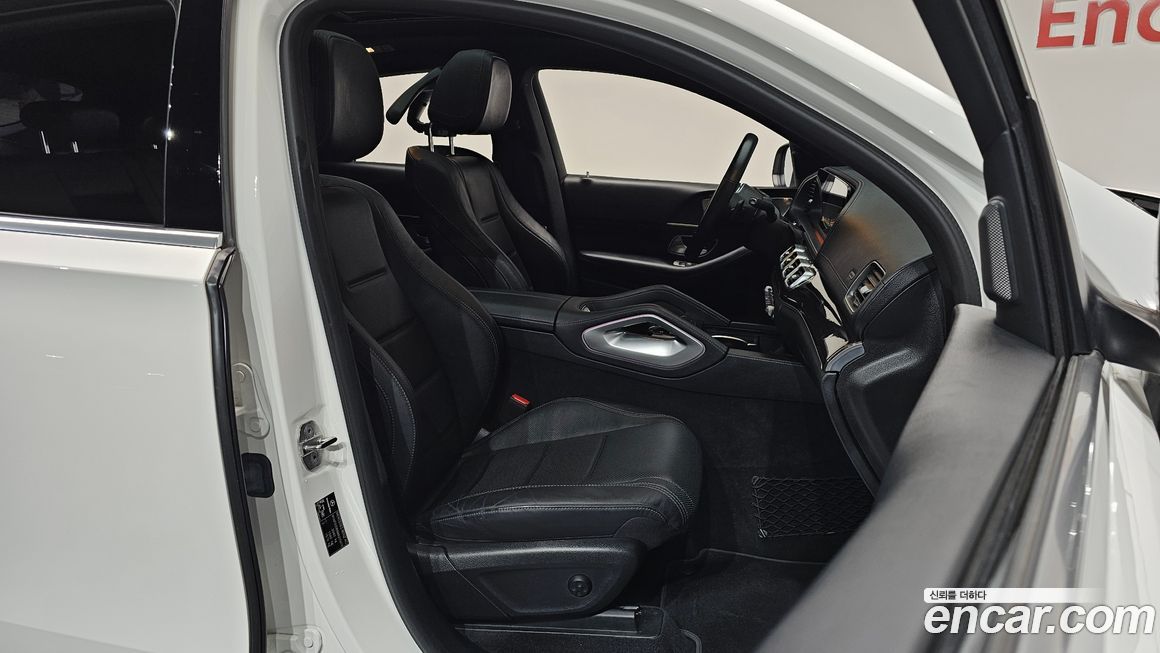 Mercedes-Benz GLE-Class 2021