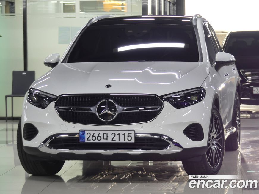 Mercedes-Benz GLC-Class 2025